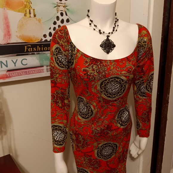 1x Sexy On or Off Shoulder Dress - Picture 3 of 3